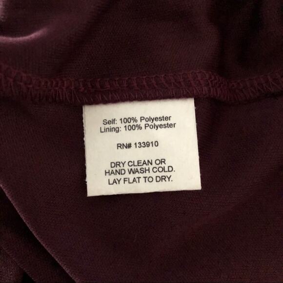 Show Me Your MuMu Caitlin Cold Shoulder Gown Red Cherry Red NEW - Picture 7 of 13